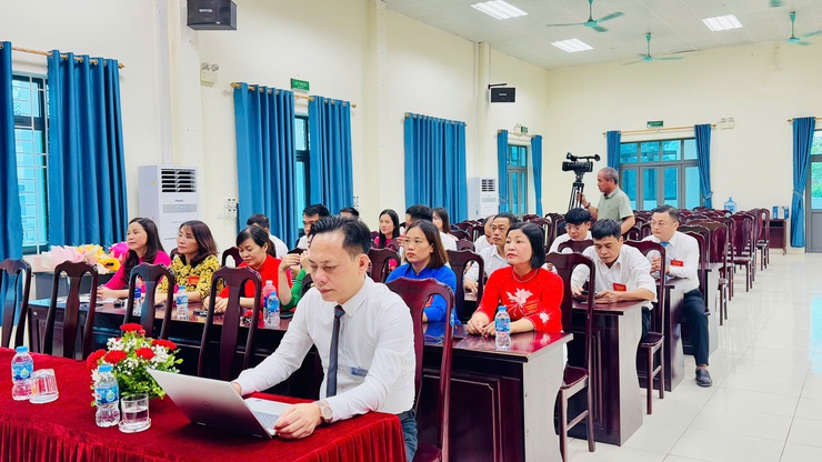 Đại hội Chi bộ Phòng Kinh tế lần thứ Nhất nhiệm kỳ 2025-2030: Chủ động, quyết liệt, sát thực tiễn- Ảnh 3.