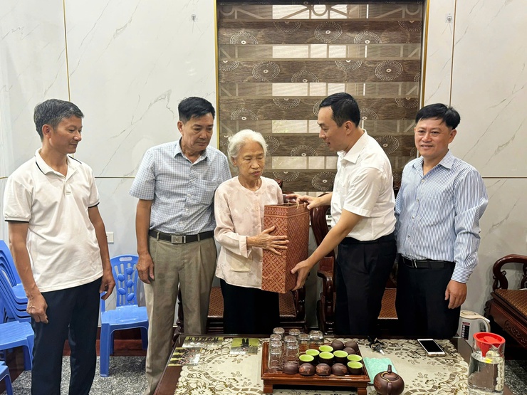 PHƯỜNG YÊN NGHĨA TỔ CHỨC CÁC HOẠT ĐỘNG TRI ÂN NHÂN DỊP KỶ NIỆM 78 NĂM NGÀY THƯƠNG BINH - LIỆT SĨ (27/7/1947 – 27/7/2025)- Ảnh 5.