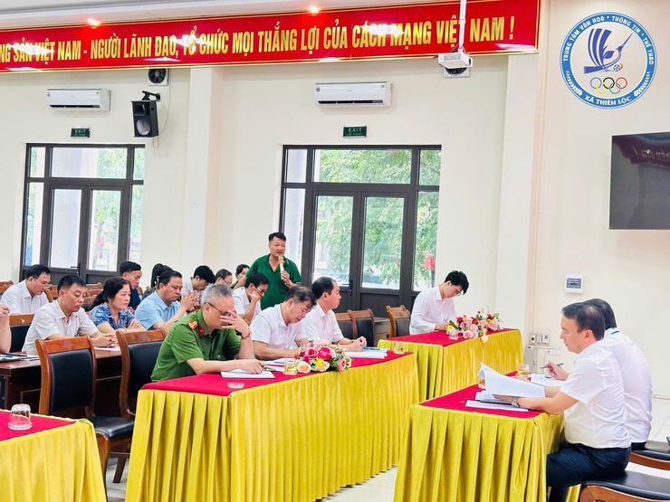 Xã Thiên Lộc tổ chức hội nghị triển khai công tác phòng, chống và khắc phục ảnh hưởng của cơn bão số 03 - Wipha- Ảnh 5.