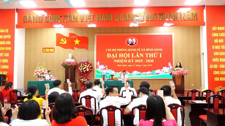 Chi bộ Phòng Kinh tế xã Bình Minh tổ chức Đại hội lần thứ nhất, nhiệm kỳ 2025-2030- Ảnh 3.