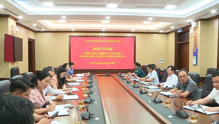 UBND xã Phúc Thọ triển khai khẩn trương nhiệm vụ ứng phó với cơn bão số 3 (cơn bão Wipha)- Ảnh 4.