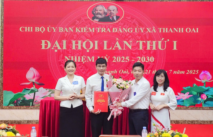 Chi bộ Ủy ban kiểm tra Đảng ủy xã Thanh Oai tổ chức thành công Đại hội lần thứ nhất, nhiệm kỳ 2025-2030- Ảnh 3.