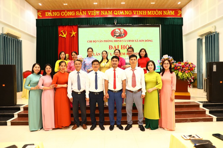 Các Chi bộ trực thuộc Đảng bộ UBND xã Sơn Đồng tổ chức Đại hội nhiệm kỳ 2025 - 2030- Ảnh 7.