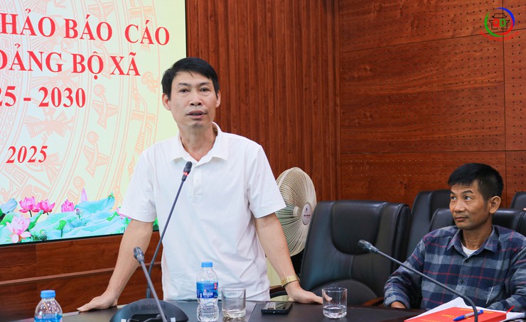 Uỷ ban MTTQ xã Quốc Oai: Tổ chức hội nghị lấy ý kiến góp ý dự thảo Báo cáo chính trị Đại hội Đảng bộ xã lần thứ I, nhiệm kỳ 2025–2030- Ảnh 4.