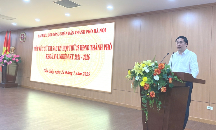 Tổ đại biểu số 6 - HĐND thành phố Hà Nội tiếp xúc cử tri các phường: Cầu Giấy, Yên Hòa, Nghĩa Đô sau kỳ họp thường lệ giữa năm 2025- Ảnh 6.