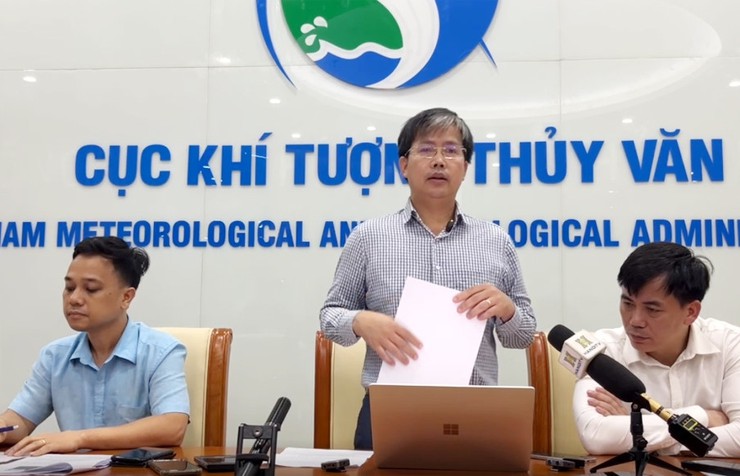 Tin mới nhất bão số 3 Wipha: Tâm bão rất gần Hải Phòng - Hưng Yên - Ninh Bình- Ảnh 2.