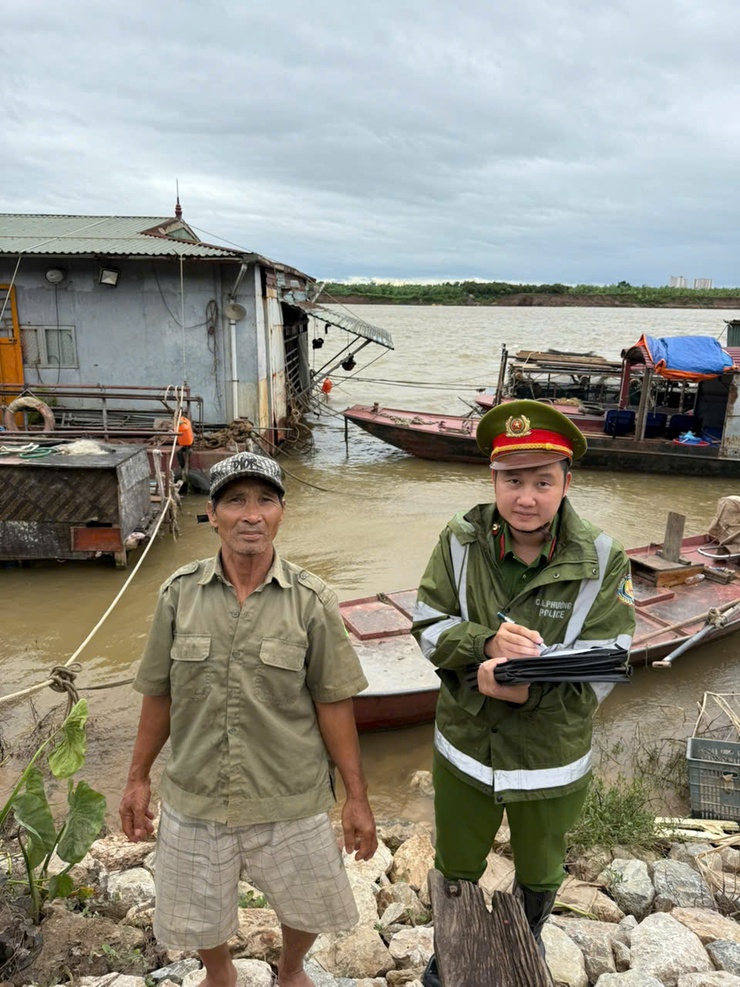 Tập trung triển khai các nhiệm vụ ứng phó, khắc phục hậu quả do bão, lũ gây ra- Ảnh 3.