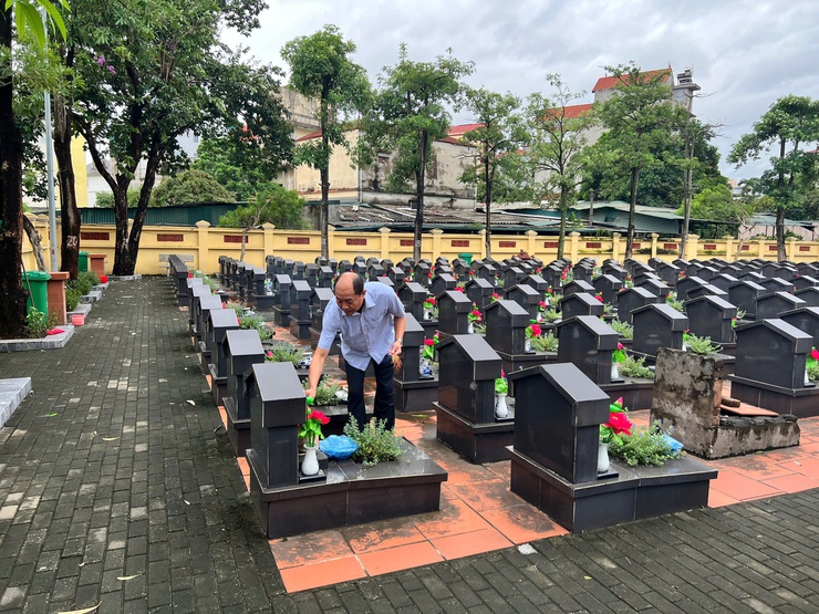 Lễ dâng hương, dâng hoa tưởng niệm ngày Thương binh liệt sỹ 27/7- Ảnh 6.