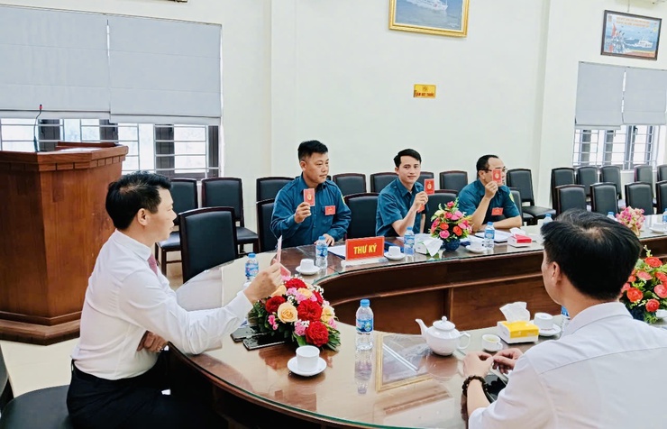 CHI BỘ QUÂN SỰ PHƯỜNG YÊN NGHĨA TỔ CHỨC THÀNH CÔNG ĐẠI HỘI LẦN THỨ NHẤT, NHIỆM KỲ 2025 - 2030- Ảnh 2.