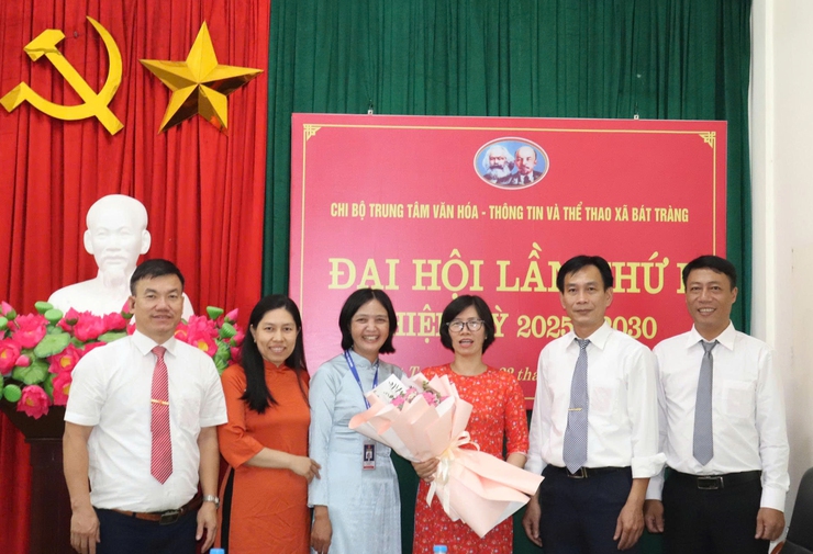 Các Chi bộ trực thuộc Đảng bộ UBND xã Bát Tràng tổ chức Đại hội lần thứ I, nhiệm kỳ 2025-2030- Ảnh 5.