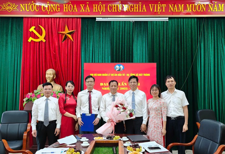 Các Chi bộ trực thuộc Đảng bộ UBND xã Bát Tràng tổ chức Đại hội lần thứ I, nhiệm kỳ 2025-2030- Ảnh 6.