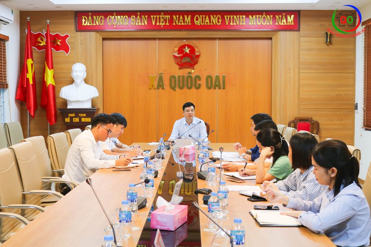 Phó Chủ tịch UBND xã Quốc Oai làm việc với Phòng Kinh tế và Phòng Văn hóa – Xã hội- Ảnh 1.