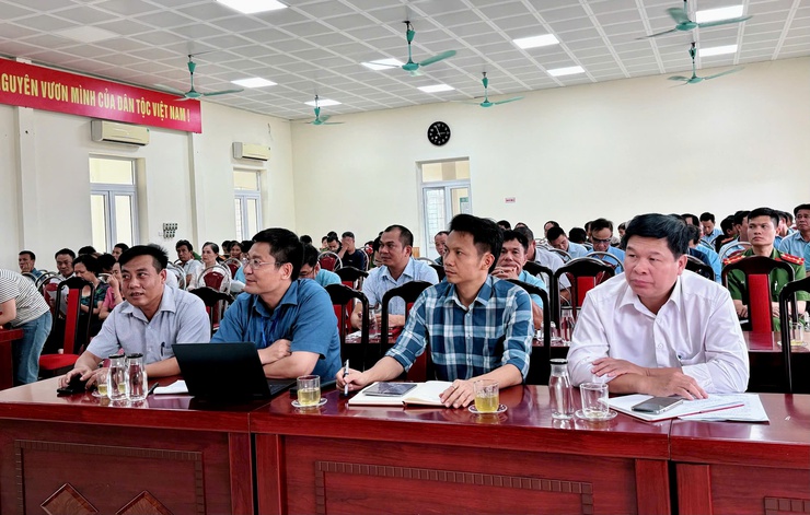 Siết quản lý đất đai, môi trường - trật tự xây dựng trên địa bàn xã Nam Phù- Ảnh 2.