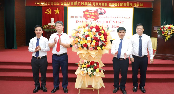🎉 ĐẠI HỘI CHI BỘ CÁC CƠ QUAN ĐẢNG ỦY XÃ YÊN XUÂN 🎉- Ảnh 5.