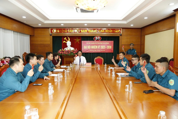 Chi bộ Quân sự phường Hà Đông đã tổ chức Đại hội lần thứ I, nhiệm kỳ 2025–2030- Ảnh 2.
