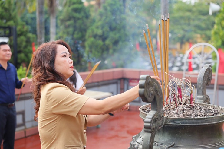 Phường Ba Đình thắp sáng "lửa" tri ân- Ảnh 6.