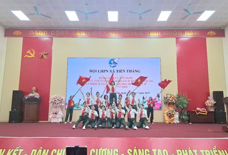 Xã Tiến Thắng tổ chức nhiều hoạt động ý nghĩa tri ân Ngày Thương binh - Liệt sĩ- Ảnh 3.