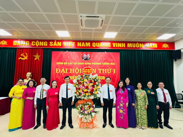ĐẠI HỘI CÁC CƠ QUAN ĐẢNG PHƯỜNG TƯƠNG MAI LẦN THỨ I: DẤU ẤN CỦA ĐOÀN KẾT, DÂN CHỦ, KỶ CƯƠNG, ĐỘT PHÁ, PHÁT TRIỂN
- Ảnh 1.