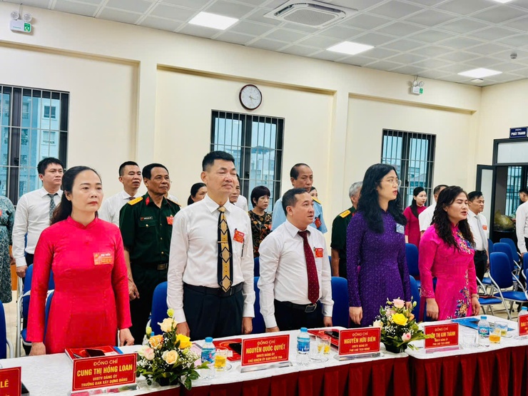 ĐẠI HỘI CÁC CƠ QUAN ĐẢNG PHƯỜNG TƯƠNG MAI LẦN THỨ I: DẤU ẤN CỦA ĐOÀN KẾT, DÂN CHỦ, KỶ CƯƠNG, ĐỘT PHÁ, PHÁT TRIỂN
- Ảnh 4.