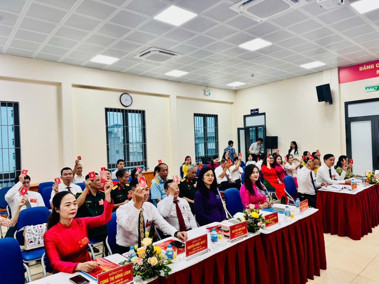 ĐẠI HỘI CÁC CƠ QUAN ĐẢNG PHƯỜNG TƯƠNG MAI LẦN THỨ I: DẤU ẤN CỦA ĐOÀN KẾT, DÂN CHỦ, KỶ CƯƠNG, ĐỘT PHÁ, PHÁT TRIỂN
- Ảnh 6.
