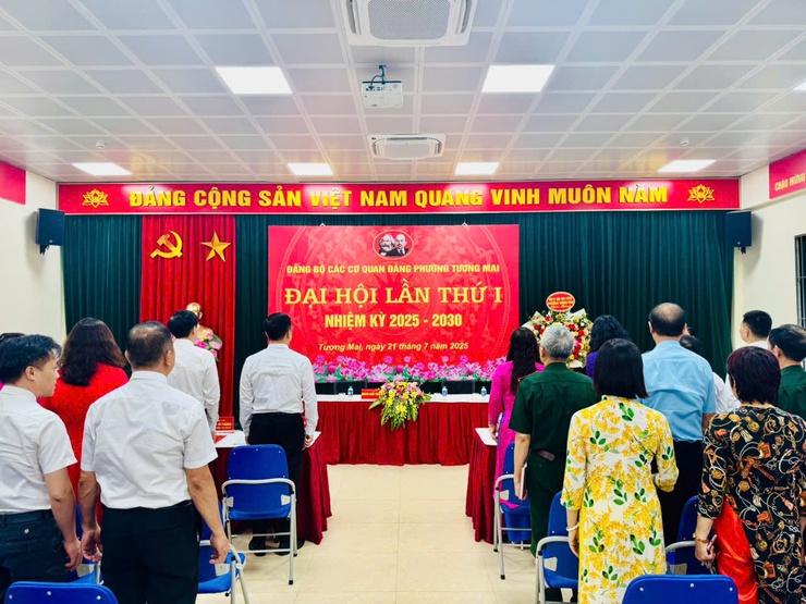 ĐẠI HỘI CÁC CƠ QUAN ĐẢNG PHƯỜNG TƯƠNG MAI LẦN THỨ I: DẤU ẤN CỦA ĐOÀN KẾT, DÂN CHỦ, KỶ CƯƠNG, ĐỘT PHÁ, PHÁT TRIỂN
- Ảnh 7.