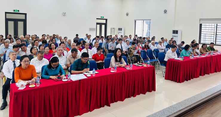 PHƯỜNG LÁNG LONG TRỌNG TỔ CHỨC HỘI NGHỊ CÔNG BỐ ĐỔI TÊN TỔ DÂN PHỐ TRÊN ĐỊA BÀN PHƯỜNG VÀ TRIỂN KHAI PHƯƠNG HƯỚNG, NHIỆM VỤ CÔNG TÁC TRỌNG TÂM 6 THÁNG CUỐI NĂM 2025.- Ảnh 2.
