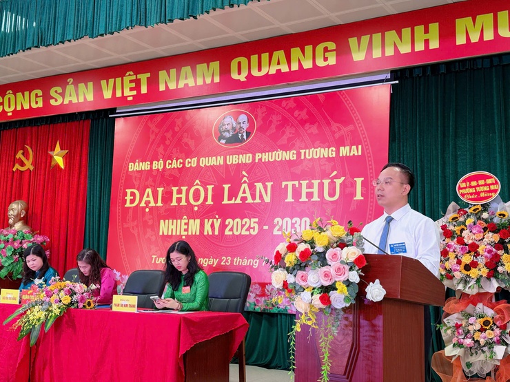 Đại hội Đảng bộ các cơ quan UBND phường Tương Mai,
lần thứ I, nhiệm kỳ 2025- 2030 thành công tốt đẹp- Ảnh 5.