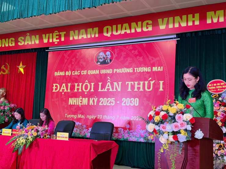 Đại hội Đảng bộ các cơ quan UBND phường Tương Mai,
lần thứ I, nhiệm kỳ 2025- 2030 thành công tốt đẹp- Ảnh 11.