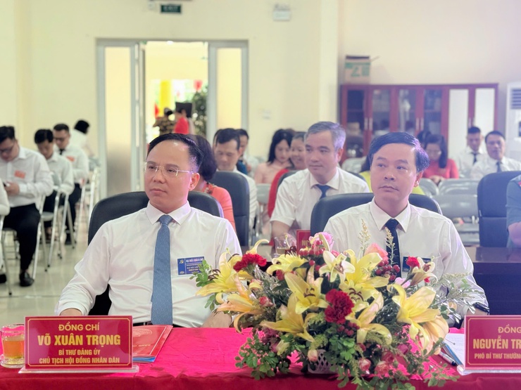 Đại hội Đảng bộ các cơ quan UBND phường Tương Mai,
lần thứ I, nhiệm kỳ 2025- 2030 thành công tốt đẹp- Ảnh 7.