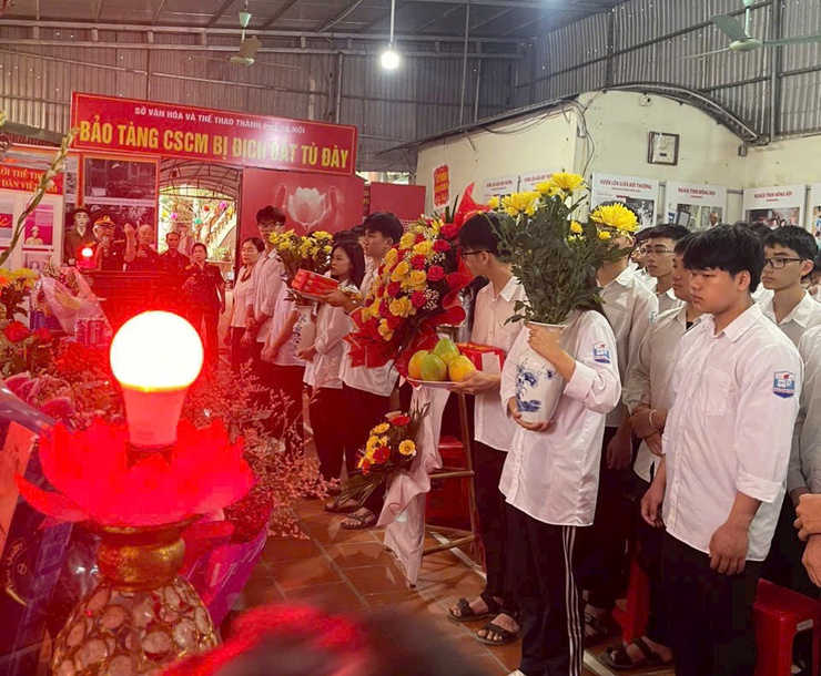 Trường THPT Nguyễn Bỉnh Khiêm với các hoạt động tri ân 27/7- Ảnh 1.