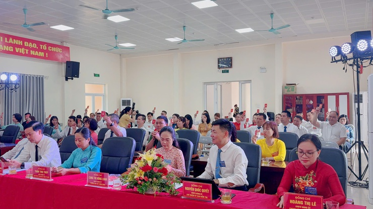 Đại hội Đảng bộ các cơ quan UBND phường Tương Mai,
lần thứ I, nhiệm kỳ 2025- 2030 thành công tốt đẹp- Ảnh 4.
