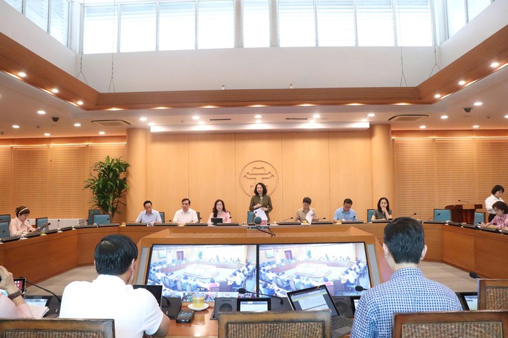 Quyết liệt thực hiện các giải pháp, không để bùng phát dịch sốt xuất huyết trên địa bàn thành phố- Ảnh 1.