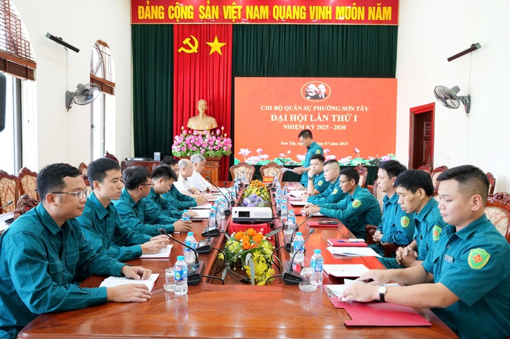 ĐẠI HỘI CHI BỘ QUÂN SỰ PHƯỜNG SƠN TÂY LẦN THỨ I NHIỆM KỲ 2025–2030- Ảnh 2.