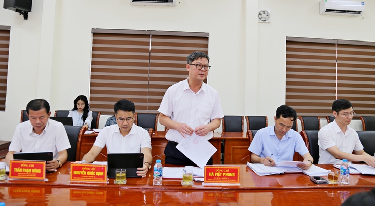 Kỳ họp chuyên đề  Ban Chấp hành Đảng bộ xã Đoài Phương khóa I, nhiệm kỳ 2025 – 2030- Ảnh 1.