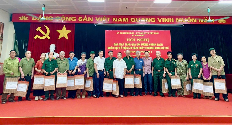 Xã Nam Phù tri ân sự hy sinh, cống hiến của các thương binh và gia đình chính sách- Ảnh 6.