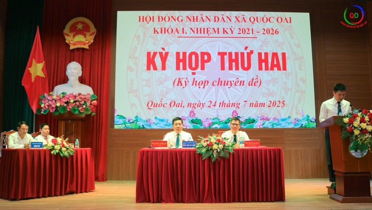 Kỳ họp thứ 2 HĐND xã Quốc Oai khóa I, nhiệm kỳ 2021-2026 thành công tốt đẹp- Ảnh 2.
