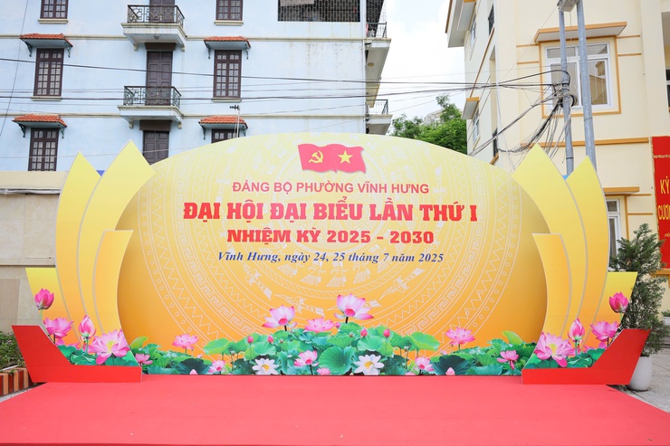 PHIÊN THỨ NHẤT ĐẠI HỘI ĐẠI BIỂU ĐẢNG BỘ PHƯỜNG VĨNH HƯNG LẦN THỨ I, NHIỆM KỲ 2025-2030- Ảnh 4.