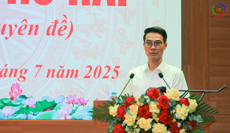 Kỳ họp thứ 2 HĐND xã Quốc Oai khóa I, nhiệm kỳ 2021-2026 thành công tốt đẹp- Ảnh 7.