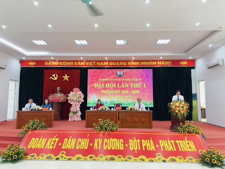 ĐẠI HỘI ĐẢNG BỘ CÁC CƠ QUAN ĐẢNG XÃ BA VÌ LẦN THỨ I, NHIỆM KỲ 2025–2030- Ảnh 2.