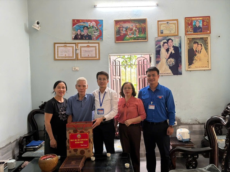 TRI ÂN SÂU SẮC NHỮNG NGƯỜI ĐÃ HY SINH VÌ ĐỘC LẬP – TỰ DO CỦA TỔ QUỐC- Ảnh 12.