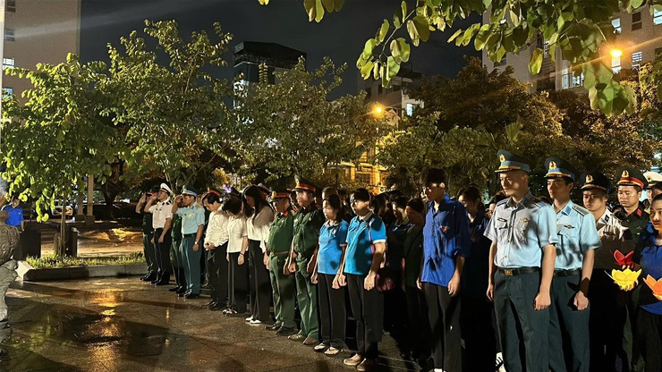 Lễ Thắp nến tri ân kỷ niệm 78 năm Ngày Thương binh - Liệt sĩ (27/7/1947 - 27/7/2025)- Ảnh 5.