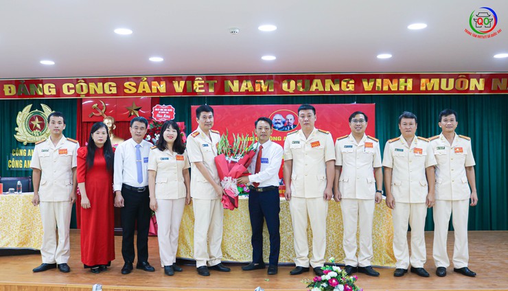 Công an xã Quốc Oai tổ chức thành công Đại hội Đảng bộ lần thứ I, nhiệm kỳ 2025 – 2030- Ảnh 7.