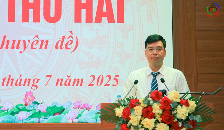 Kỳ họp thứ 2 HĐND xã Quốc Oai khóa I, nhiệm kỳ 2021-2026 thành công tốt đẹp- Ảnh 6.
