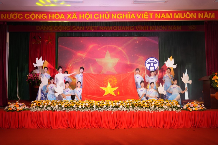 Xã Phù Đổng tổ chức Lễ kỷ niệm 78 năm ngày Thương binh-Liệt sỹ (27/7/1947 – 27/7/2025)- Ảnh 7.