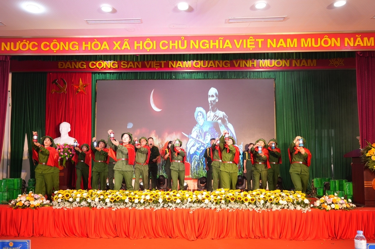 Xã Phù Đổng tổ chức Lễ kỷ niệm 78 năm ngày Thương binh-Liệt sỹ (27/7/1947 – 27/7/2025)- Ảnh 5.