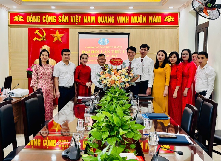 5/5 CHI BỘ TRỰC THUỘC ĐẢNG BỘ CÁC CƠ QUAN ĐẢNG XÃ NỘI BÀI TỔ CHỨC THÀNH CÔNG ĐẠI HỘI LẦN THỨ I, NHIỆM KỲ 2025-2030- Ảnh 6.