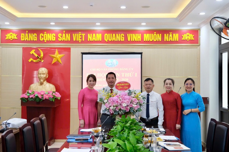 5/5 CHI BỘ TRỰC THUỘC ĐẢNG BỘ CÁC CƠ QUAN ĐẢNG XÃ NỘI BÀI TỔ CHỨC THÀNH CÔNG ĐẠI HỘI LẦN THỨ I, NHIỆM KỲ 2025-2030- Ảnh 2.