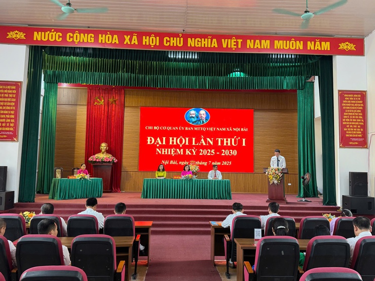 Chi bộ Cơ quan Ủy ban Mặt trận Tổ quốc Việt Nam xã Nội Bài tổ chức thành công Đại hội lần thứ I, nhiệm kỳ 2025 - 2030
- Ảnh 5.