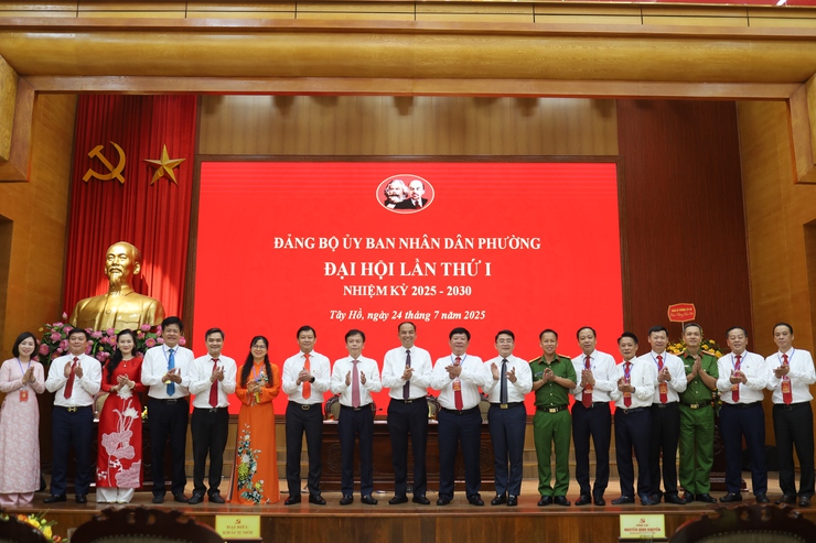 Đại hội UBND phường Tây Hồ lần thứ I, nhiệm kỳ 2025 – 2030 thành công tốt đẹp: Khởi đầu cho sự đổi mới và phát triển- Ảnh 5.