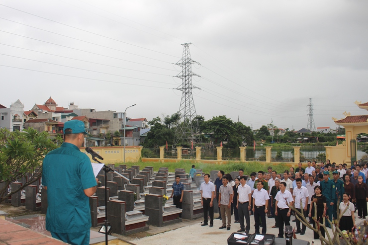 Hoạt động "Uống nước nhớ nguồn" nhân dịp Kỷ niệm Ngày Thương binh liệt sĩ 27/7 của xã Phú Xuyên- Ảnh 7.